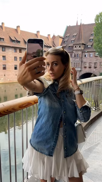 Selencia Mirror Backcover Apple iPhone 11 - Zilver