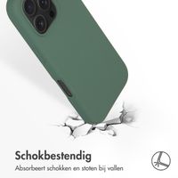 Accezz Liquid Silicone Backcover met MagSafe Apple iPhone 16 Pro - Donkergroen