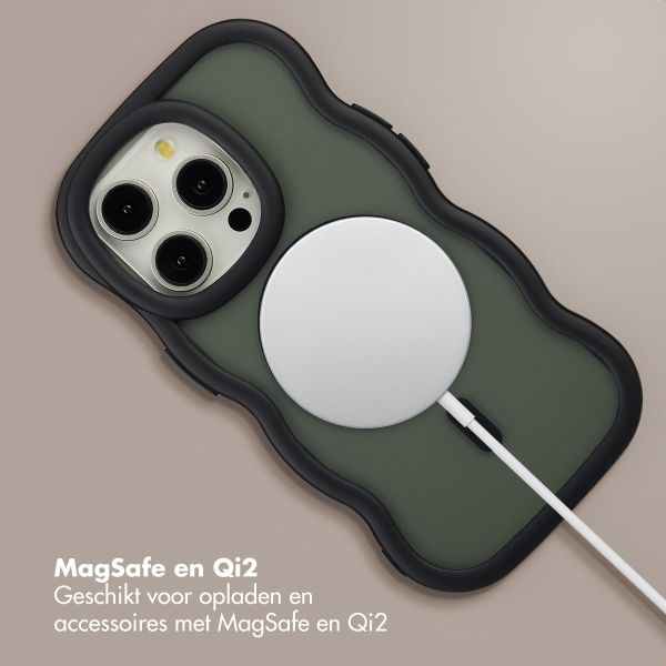 Selencia Wavy Backcover met MagSafe Apple iPhone 14 Pro - Zwart