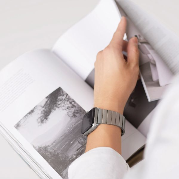 Uniq Strova Steel Link bandje Apple Watch | 44/45/46/49 mm - Sterling