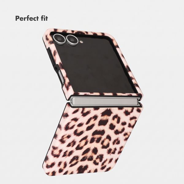 Selencia Vivid Back Cover with MagSafe Samsung Galaxy Z Flip 8 - Wild Leo