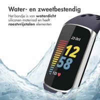 imoshion Siliconen sport bandje met gaatjes Fitbit Charge 5 / Charge 6 - Donkerblauw