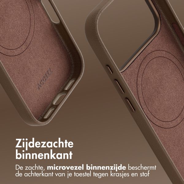 Accezz MagSafe Leather Backcover Apple iPhone 18 Pro / 17 Pro - Coffee Brown
