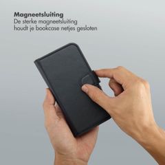 Selencia Olyn Uitneembare Bookcase met MagSafe Apple iPhone 12 (Pro) - Zwart