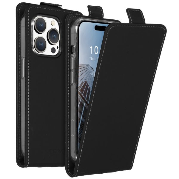 Accezz Flipcase Apple iPhone 15 Pro - Zwart