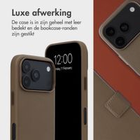 Accezz Leather Bookcase 2-in-1 met MagSafe Apple iPhone 18 Pro Max / 17 Pro Max - Coffee Brown