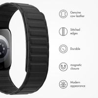 Accezz Magnetic genuine leather band Apple Watch | 38/40/41/42 mm - Black