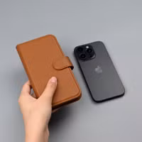 Selencia Olyn Uitneembare Bookcase met MagSafe Samsung Galaxy S24 / S25 - Bruin