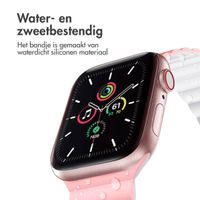 imoshion Magnetisch Siliconen bandje Apple Watch Series 1 t/m 11 / SE / Ultra (44/45/46/49 mm) - Roze & Wit