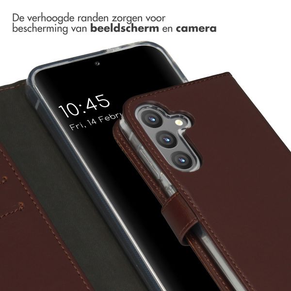 Selencia Echt Leren Bookcase Samsung Galaxy S24 - Donkerbruin