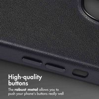 Accezz Leather Back Cover with MagSafe Apple iPhone 13 - Onyx Black