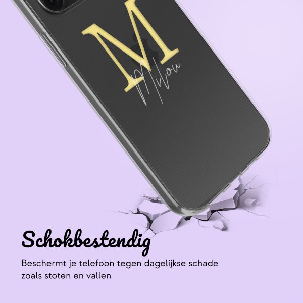 Gepersonaliseerd hoesje met letter iPhone 12 (Pro) - Transparant