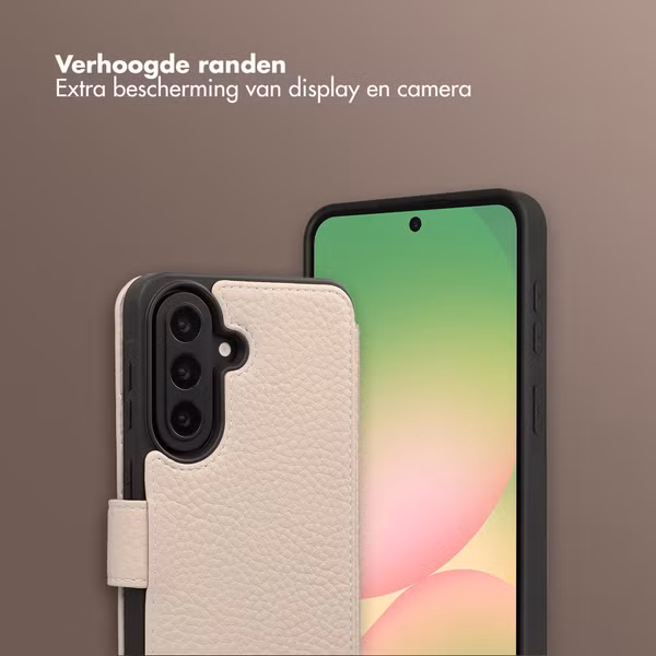 Selencia Riva Bookcase met MagSafe en Koord Samsung Galaxy A57 (5G) - Beige