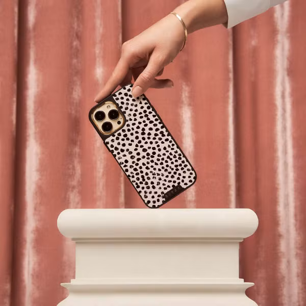 Burga Elite Gold Backcover Apple iPhone 15 Pro Max - Almond Latte