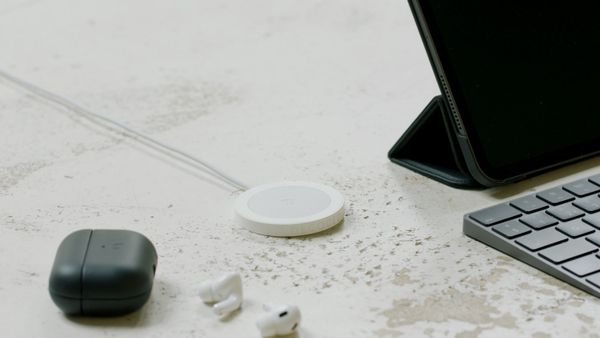 Decoded Silicone Backcover MagSafe Apple iPhone 16 Plus - Air Blue