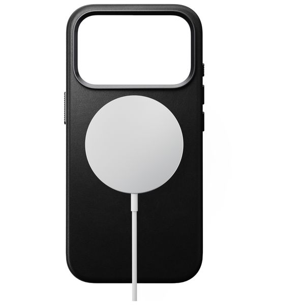 Nomad Traditional Leather Backcover met MagSafe Apple iPhone 18 Pro / 17 Pro - Black
