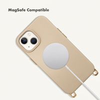 Selencia Rivièra MagSafe Back Cover with detachable hooks Apple iPhone 15 - Milky Latte