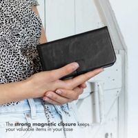 Selencia Echt Leren Bookcase Apple iPhone X / Xs - Zwart