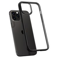 Spigen Ultra Hybrid Backcover iPhone 12 (Pro) - Zwart