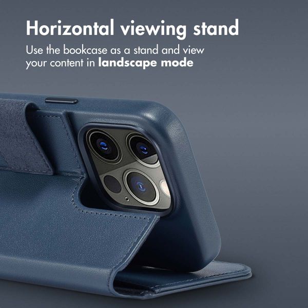 Accezz 2-in-1 Leather Bookcase with MagSafe Apple iPhone 15 Pro - Nightfall Blue