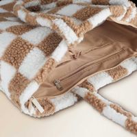 Selencia Zaya Tote Bag - Teddy Laptoptas 16 inch - Checkered Beige