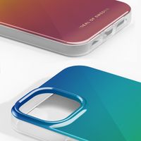 iDeal of Sweden Mirror Case Apple iPhone 13/14/15/16e - Rainbow