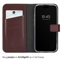 Selencia Echt Leren Bookcase Apple iPhone 16 Pro - Bruin