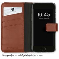 Selencia Echt Leren Bookcase Apple iPhone SE (2022 / 2020) / 8 / 7 / 6(s) - Lichtbruin