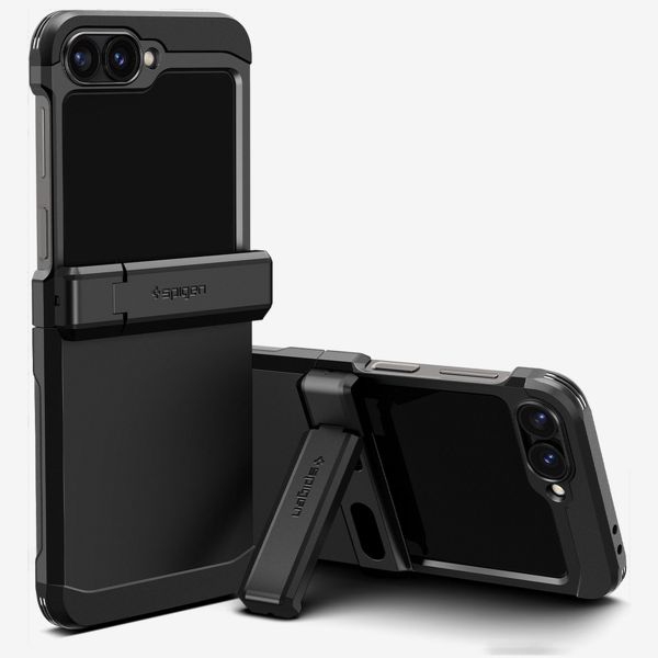 Spigen Tough Armor Pro backcover Samsung Galaxy Z Flip 6 - Zwart