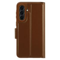dbramante1928 Oslo Pro Bookcase Samsung Galaxy A57 (5G) - Dark Tan