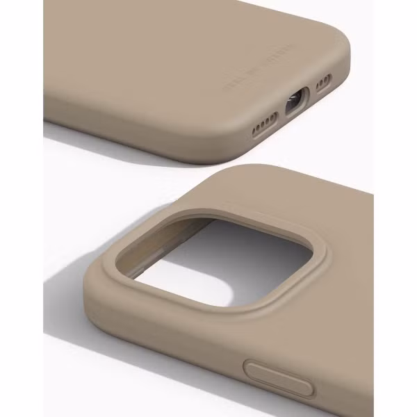 iDeal of Sweden Silicone Case Apple iPhone 15 Pro - Beige