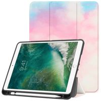 imoshion Design Trifold Bookcase Apple iPad 6 (2018) 9.7 inch / iPad 5 (2017) 9.7 inch / Air 2 (2014)/Air 1 (2013) - Sky
