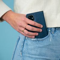 imoshion Luxe Bookcase Apple iPhone 8 Plus / 7 Plus - Donkerblauw