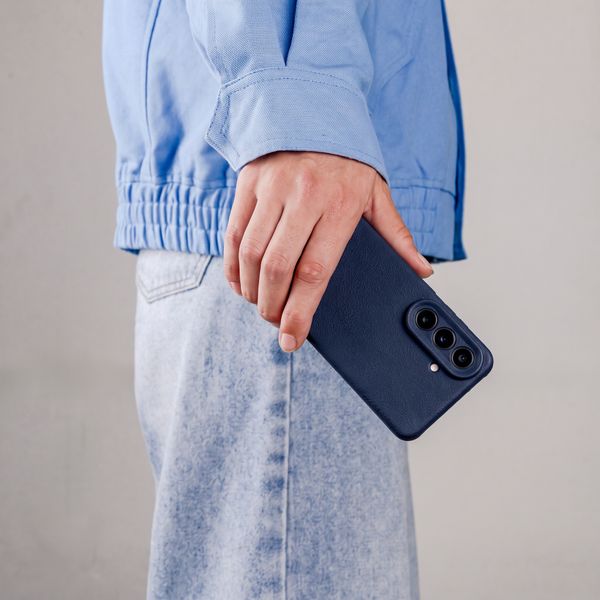 imoshion Texture Backcover Samsung Galaxy S25 - Donkerblauw