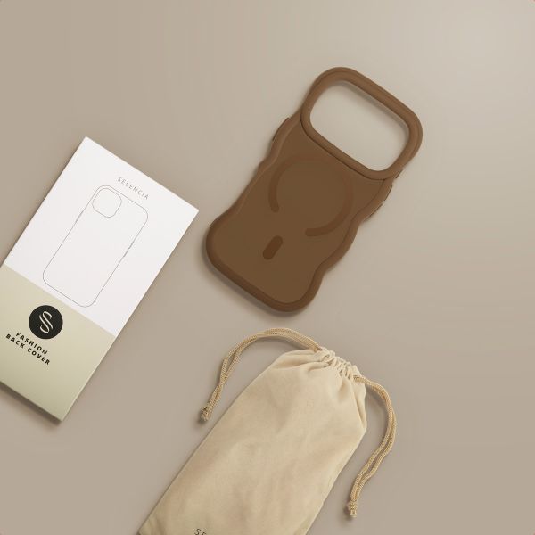 Selencia Wavy Backcover met MagSafe Apple iPhone 17 Pro - Mocha Brown