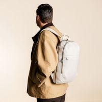 Accezz Leather Laptop rugzak 16 inch - Beige
