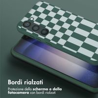 Selencia Siliconen design hoesje met afneembaar koord Samsung Galaxy S23 - Irregular Check Green