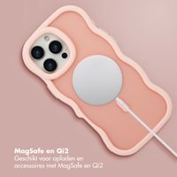 Selencia Wavy Backcover met MagSafe Apple iPhone 16 Pro Max - Soft Pink