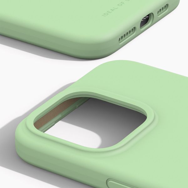 iDeal of Sweden Silicone Case iPhone 15 Pro Max - Mint