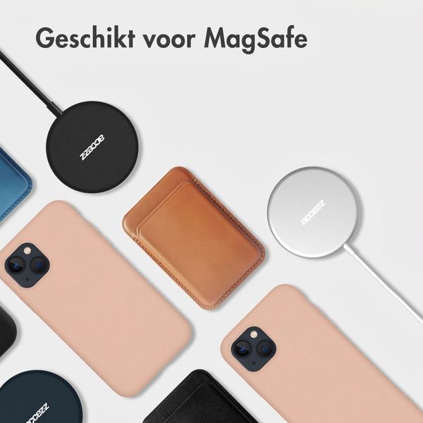 Accezz Liquid Silicone Backcover met MagSafe Apple iPhone 17 Pro - Roze