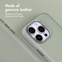 Accezz Leather Back Cover with MagSafe Apple iPhone 16 Pro - Light Grey