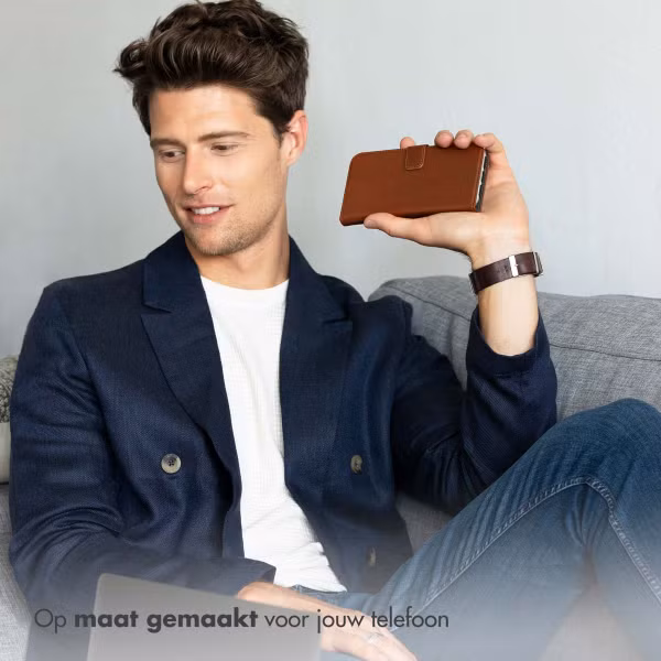 Selencia Echt Lederen Bookcase Apple iPhone 15 Pro - Lichtbruin