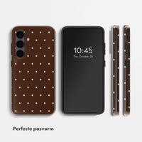 Selencia Vivid Backcover Samsung Galaxy S24 - Happy Dots Chocolate