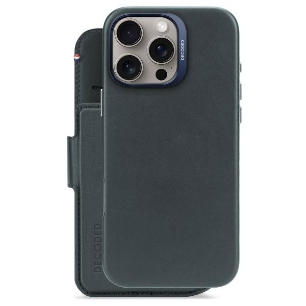 Decoded 2 in 1 Leather Detachable Wallet MagSafe Apple iPhone 16 Pro Max - Navy