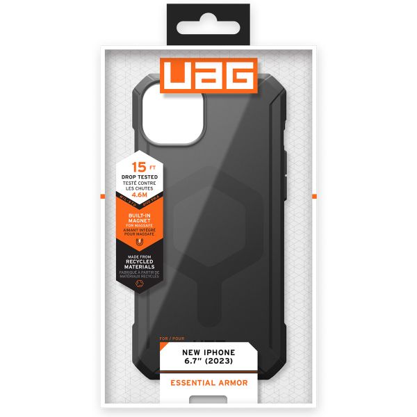 UAG Essential Armor MagSafe iPhone 15 Plus - Zwart