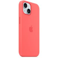 Apple Silicone Backcover MagSafe iPhone 15 - Guava