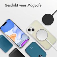 imoshion Color Guard Backcover met MagSafe Apple iPhone 15 - Wit