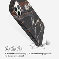 Selencia Aurora Fashion Backcover iPhone 12 (Pro) - Duurzaam hoesje - 100% gerecycled - Zwart Marmer