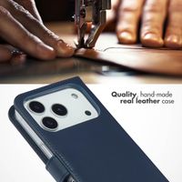Selencia Genuine Leather Book Case Apple iPhone 17 Pro - Blue