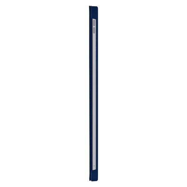 Decoded Textured Sillicon Slim Cover iPad 10 (2022) 10.9 inch - Navy Peony